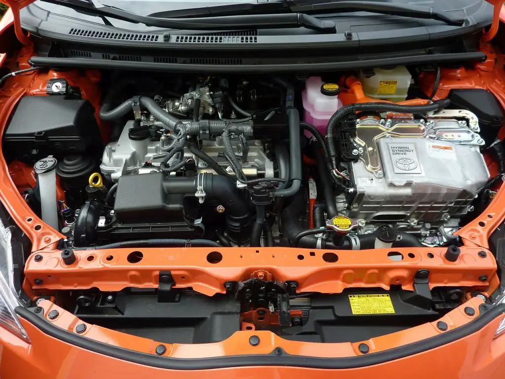 Prius Hybrid Car Engine With Battery