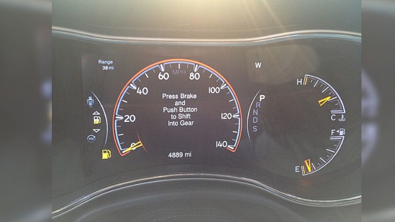 jeep compass low fuel indicator